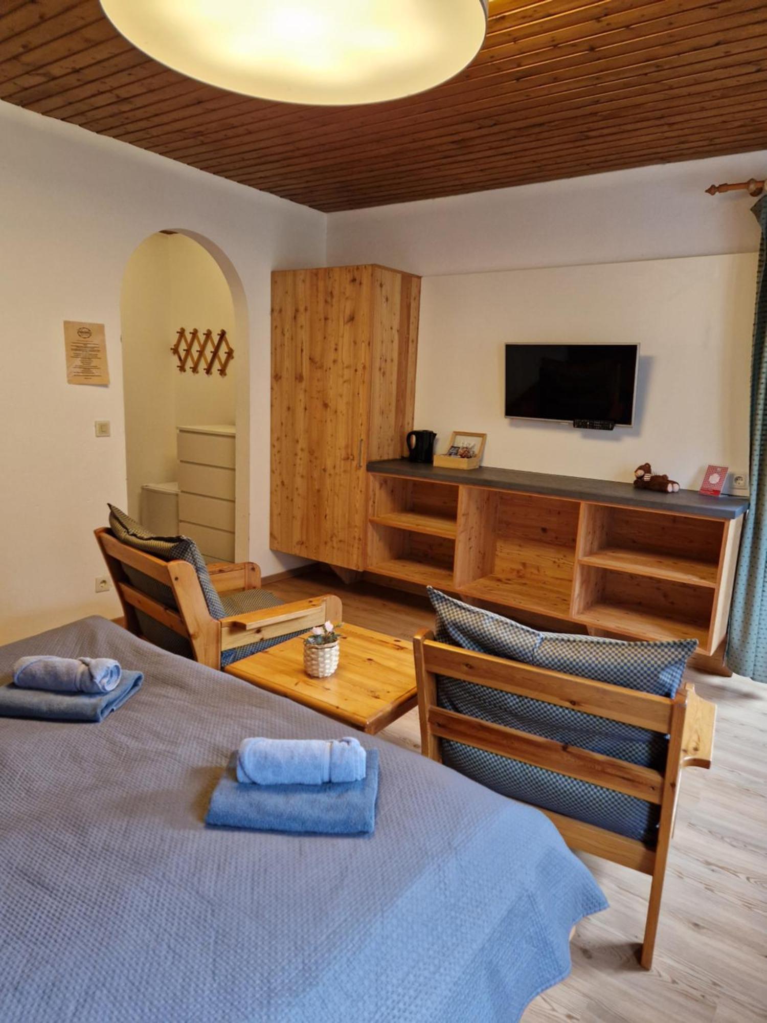 洛伊塔施Garni Baerenwirt住宿加早餐旅馆 外观 照片